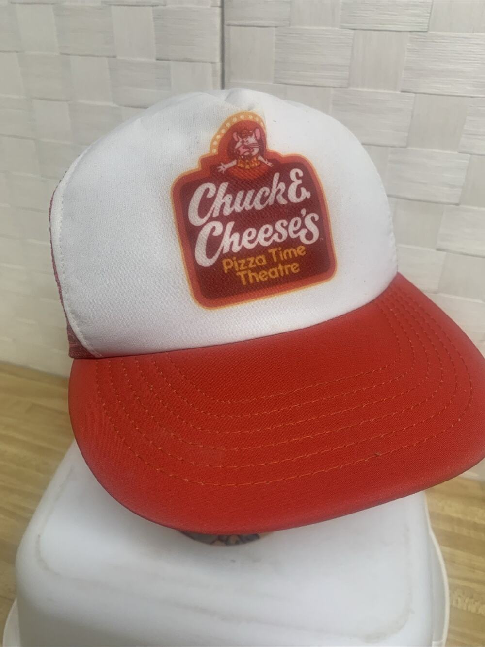 Vintage 1980s Chuck E Cheese Pizza Time Theatre Trucker Hat Red White Snapback